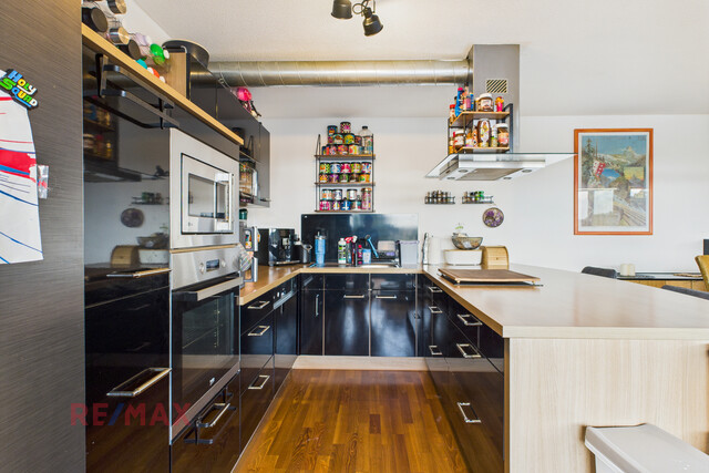 4-Zimmer-Dachgeschosswohnung mit Zukunft: Stromkosten sparen dank eigenem Balkonkraftwerk