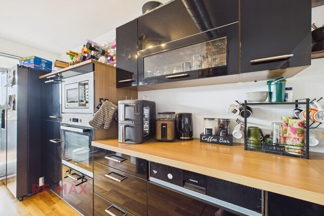 4-Zimmer-Dachgeschosswohnung mit Zukunft: Stromkosten sparen dank eigenem Balkonkraftwerk