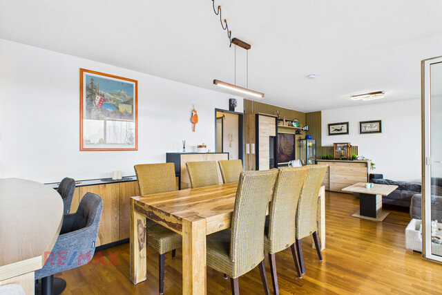 4-Zimmer-Dachgeschosswohnung mit Zukunft: Stromkosten sparen dank eigenem Balkonkraftwerk