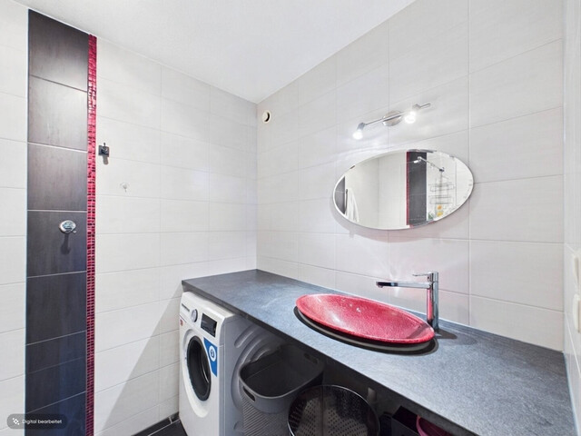 Dachgeschosswohnung mit Wintergarten und Fernsicht