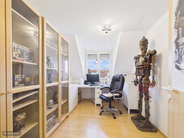 Dachgeschosswohnung mit Wintergarten und Fernsicht
