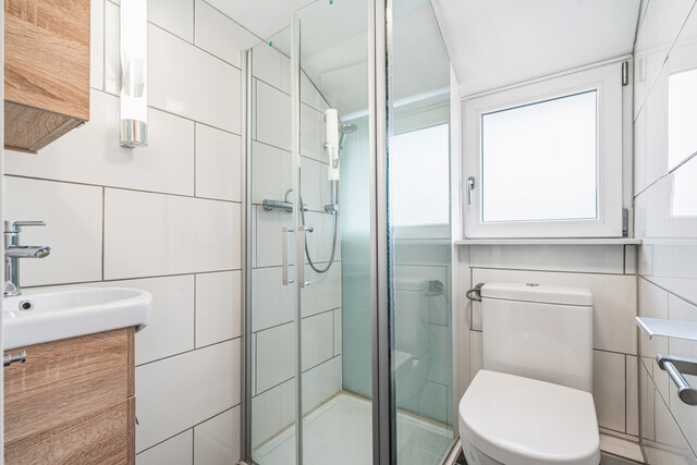 Großzügige Doppelhaushälfte mit Garten, Dachterrasse & flexibler Nutzung in Feldkirch