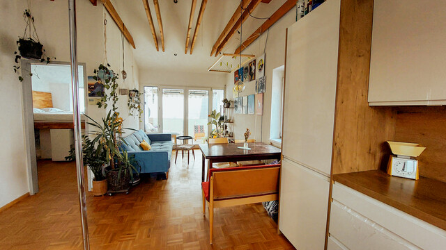 Sonnige Dachgeschoss-Wohnung in Sulz