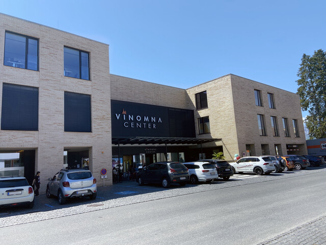 Attraktive Geschäftsfläche im Vinomnacenter Rankweil