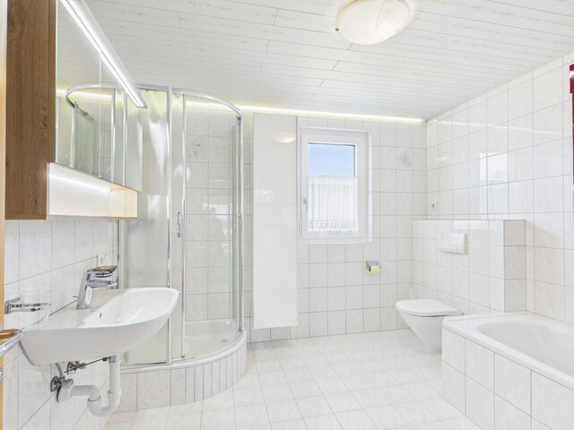 Familienwohntraum mit außergewöhnlich niedrigen Betriebskosten