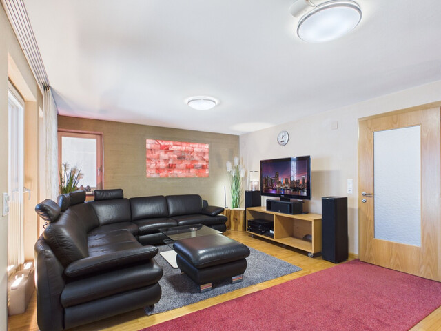 Familienwohntraum mit außergewöhnlich niedrigen Betriebskosten