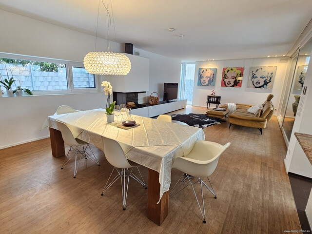Hochwertiges Einfamilienhaus – stilvolles Wohnen auf großzügigen 850 m² Grund