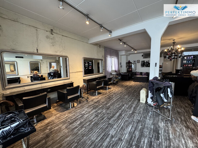 Industrial Flair – vielseitig nutzbarer Friseursalon, inkl. Lager & Parkplätzen in Wolfurt