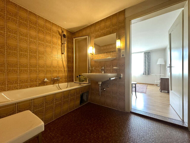 Weitläufige Liegenschaft mitten im Ortszentrum