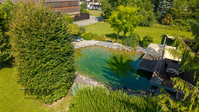 Nobles Anwesen mit großem Schwimmteich