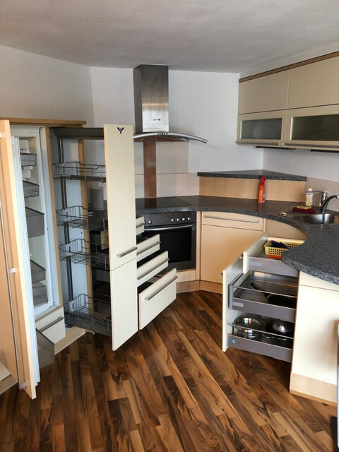 Traumhafte Maisonette in Röns: 4 Zimmer, Terrasse, Stellplatz – Ihr neues Zuhause!