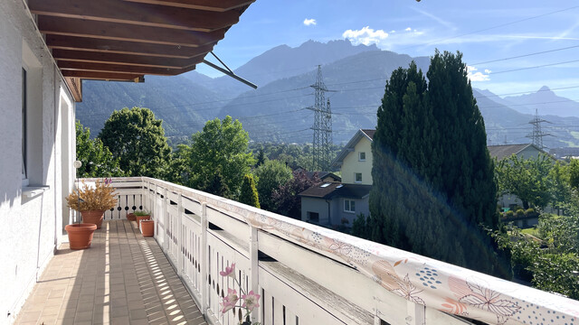 Wunderschöne Aussicht, sonniger Garten und die Berge direkt vor der Haustür