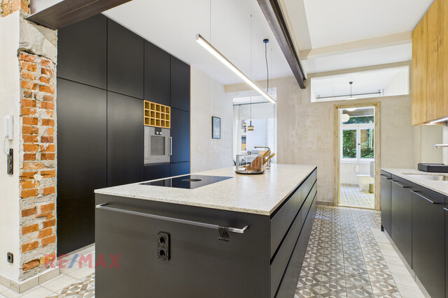 Exklusives Wohnerlebnis auf 150 m² – designvoll saniert, nahe See und Stadt