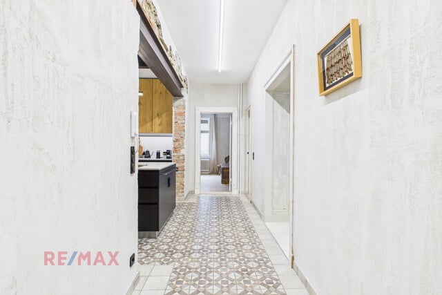 Exklusives Wohnerlebnis auf 150 m² – designvoll saniert, nahe See und Stadt