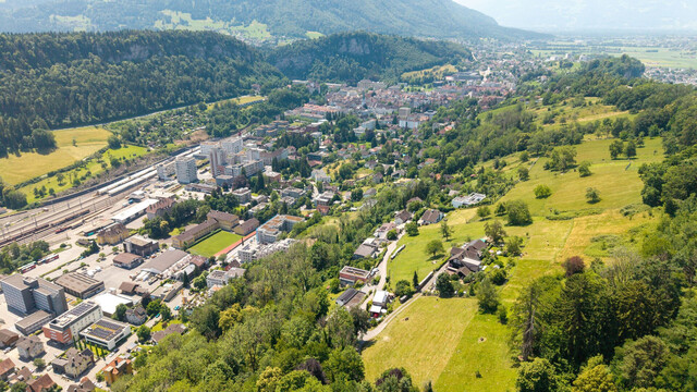 Erlesenes Grundstück für den Bau einer Villa am Ardetzenberg – Natur trifft Exklusivität