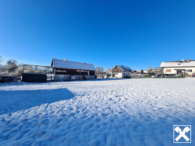 Bauplatz für Einfamilienhaus in naturnaher Lage mit top Infrastruktur