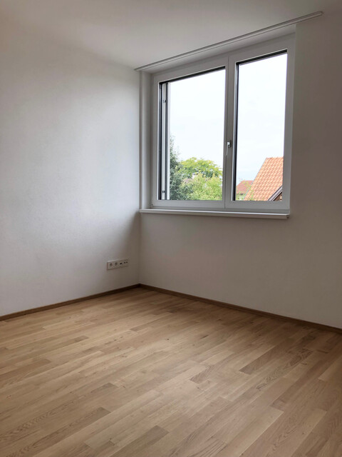 Geräumige 3 Zimmerwohnung mit Terrasse, Abstellraum, Keller und Fahrradabstellraum in zentraler Lage