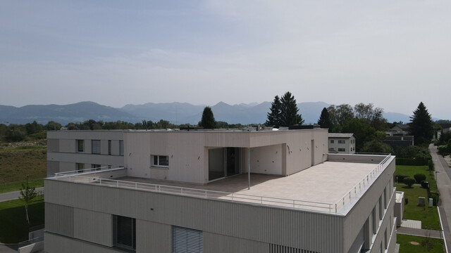 Luxus pur - Penthouse mit 225m² Terrasse - 2 TG-Plätzen - Lift direkt in die Wohnung - klimatisiert!