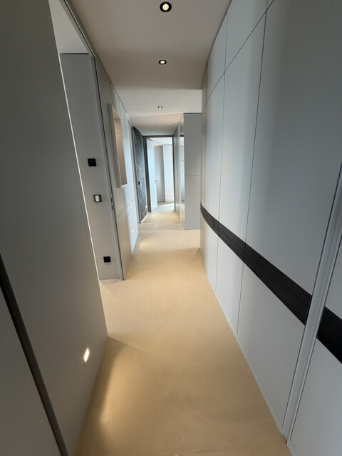 Luxus pur - Penthouse mit 225m² Terrasse - 2 TG-Plätzen - Lift direkt in die Wohnung - klimatisiert!