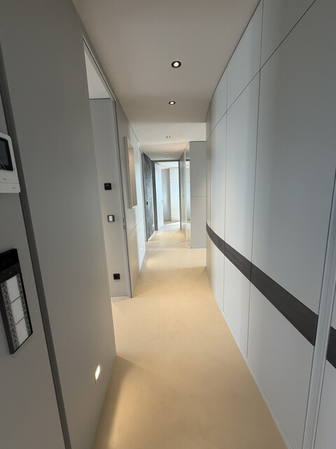 Luxus pur - Penthouse mit 225m² Terrasse - 2 TG-Plätzen - Lift direkt in die Wohnung - klimatisiert!
