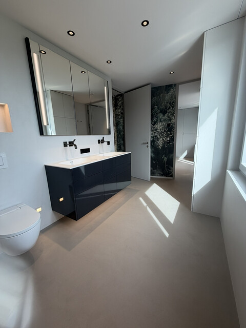 Luxus pur - Penthouse mit 225m² Terrasse - 2 TG-Plätzen - Lift direkt in die Wohnung - klimatisiert!