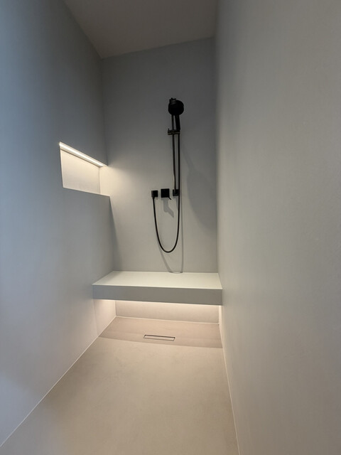 Luxus pur - Penthouse mit 225m² Terrasse - 2 TG-Plätzen - Lift direkt in die Wohnung - klimatisiert!
