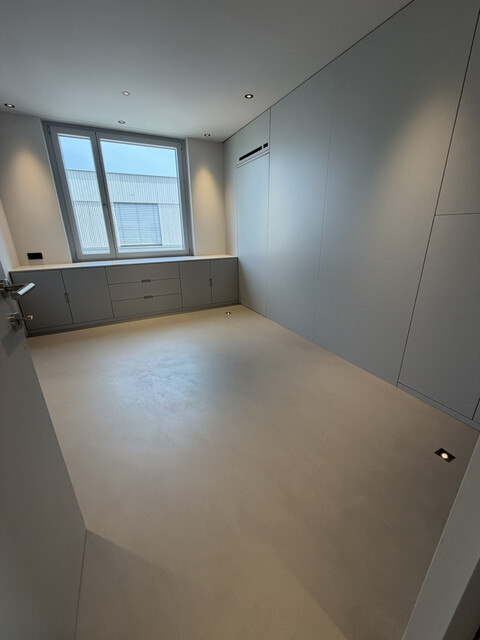 Luxus pur - Penthouse mit 225m² Terrasse - 2 TG-Plätzen - Lift direkt in die Wohnung - klimatisiert!