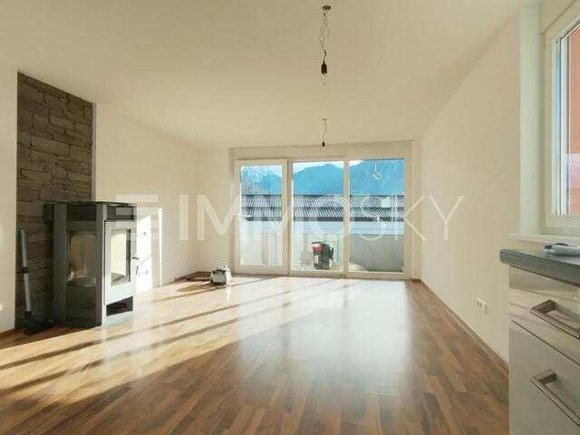 Moderne 3-Zimmer-Wohnung mit großer Terrasse und Bergblick