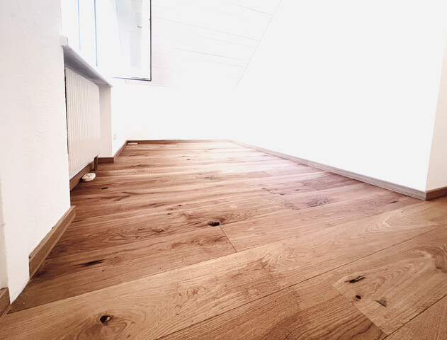 PROVISIONSFREIE, wunderschöne,  neu sanierte 5,5 ZI-Whg mit Balkon, Garten,TG, Nähe LKH Feldkirch, grenznah zu Liechtenstein / Schweiz