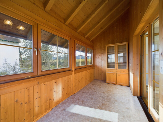 Großzügige 3,5-Zimmer-Etagenwohnung mit Garten, Loggien und Gartenhaus in Lustenau!