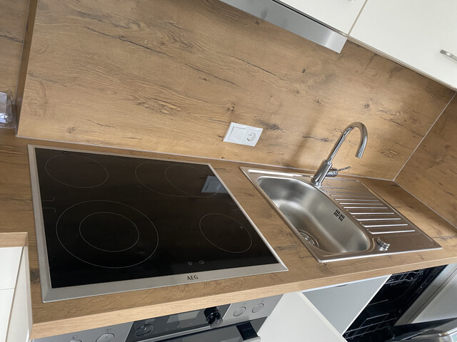 Geräumige Wohnung mit 6,5 m² Balkon und Parkplatz in Top-Lage!