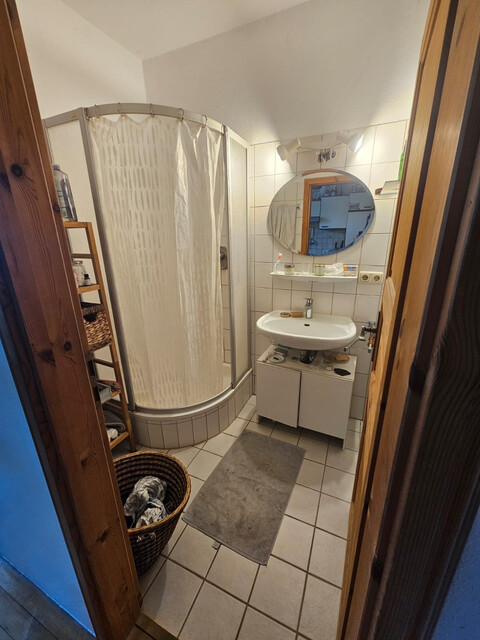 Zur Vermietung gelangt eine gemütliche 2-Zimmerwohnung im Altbau mit Gartennutzung in Bezau