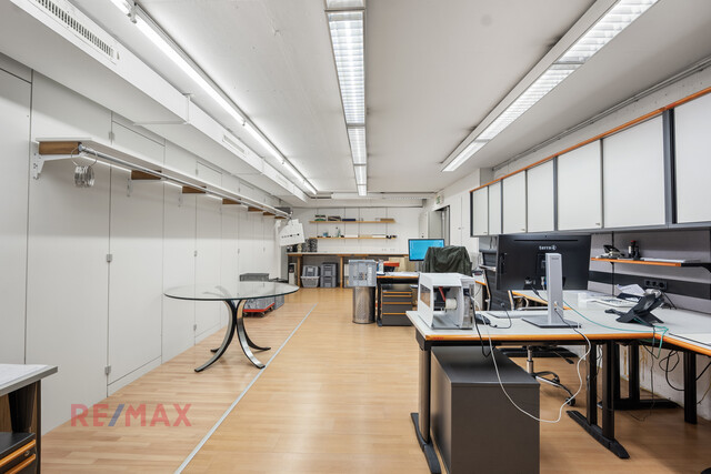 Dornbirn Marktplatz-Einzigartige Verkaufsfläche wartet auf Ihre Vision!