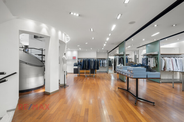 Dornbirn Marktplatz-Einzigartige Verkaufsfläche wartet auf Ihre Vision!