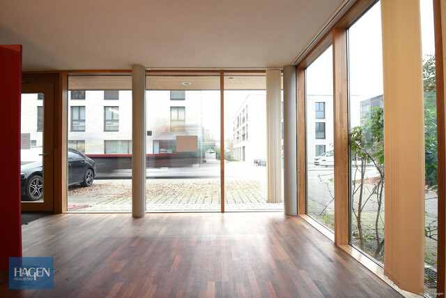 Renditestarkes Gewerbeobjekt in frequentierter Lage - Zweistöckige Praxis-/Gewerbefläche