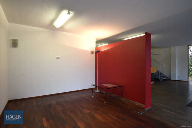 Renditestarkes Gewerbeobjekt in frequentierter Lage - Zweistöckige Praxis-/Gewerbefläche