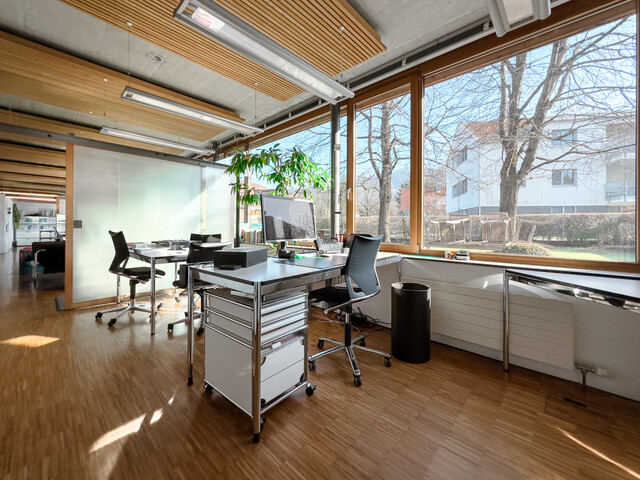 TOP LAGE nur 3 Minuten vom Hauptbahnhof! Firmenstandort in Dornbirn – inkl. 5TG's und 11 AP's