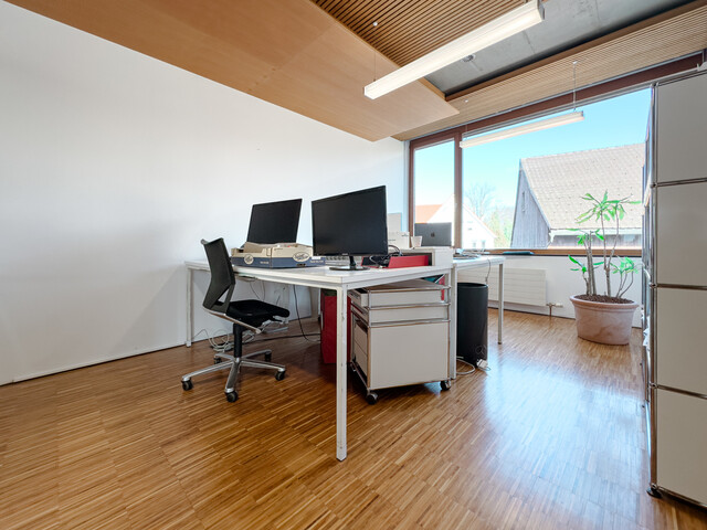 TOP LAGE nur 3 Minuten vom Hauptbahnhof! Firmenstandort in Dornbirn – inkl. 5TG's und 11 AP's