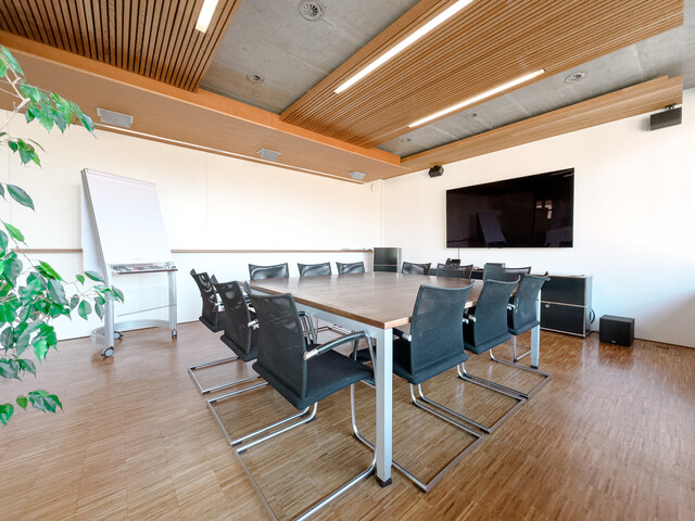 TOP LAGE nur 3 Minuten vom Hauptbahnhof! Firmenstandort in Dornbirn – inkl. 5TG's und 11 AP's