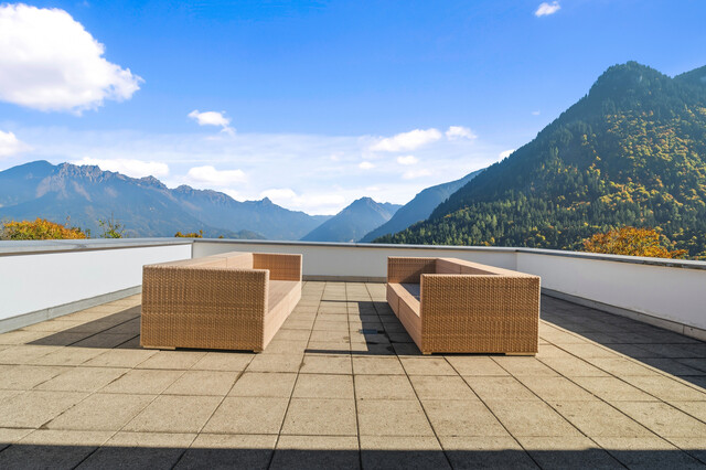Stilvolle Auszeit in den Alpen: Panoramablick & pure Lebensqualität!