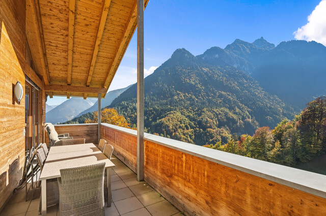 Stilvolle Auszeit in den Alpen: Panoramablick & pure Lebensqualität!