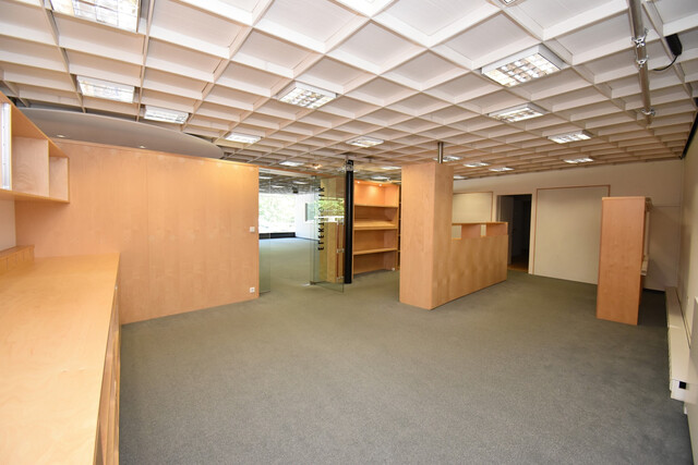 Büro- / Einzelhandelsfläche in bester Lage jetzt zur Miete verfügbar – Sichern Sie sich hohe Kundenfrequenz!