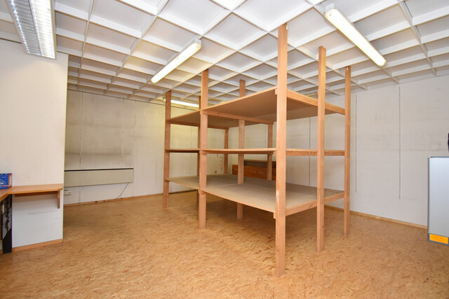 Büro- / Einzelhandelsfläche in bester Lage jetzt zur Miete verfügbar – Sichern Sie sich hohe Kundenfrequenz!