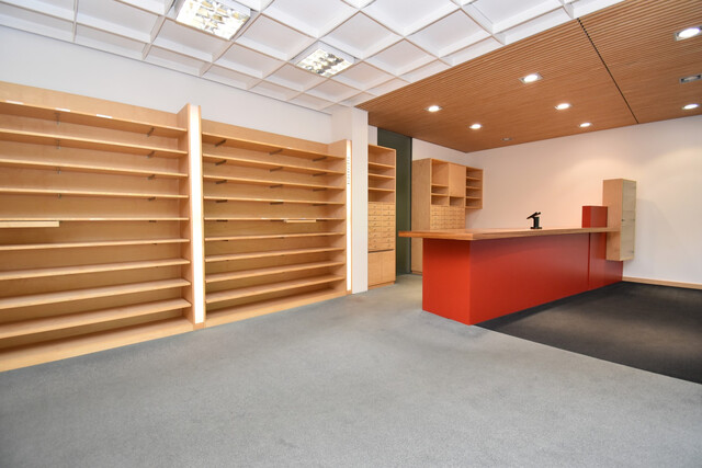 Büro- / Einzelhandelsfläche in bester Lage jetzt zur Miete verfügbar – Sichern Sie sich hohe Kundenfrequenz!