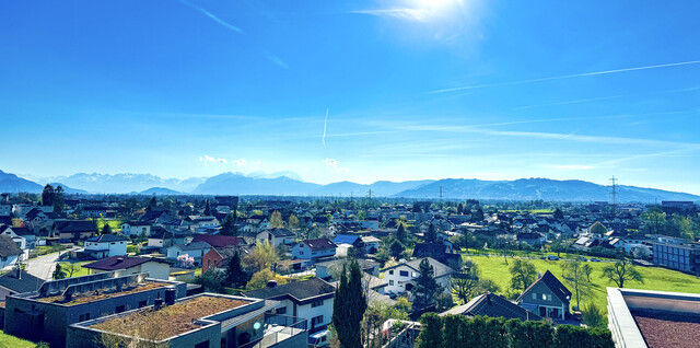 Großzügige 5-Zimmer-Terrassenwohnung mit Panorama-Ausblick in Hanglage von Schwarzach