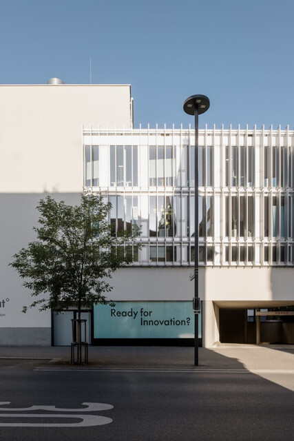 Repräsentative Büro- oder Praxisfläche mit 230 m² oder 90 m²