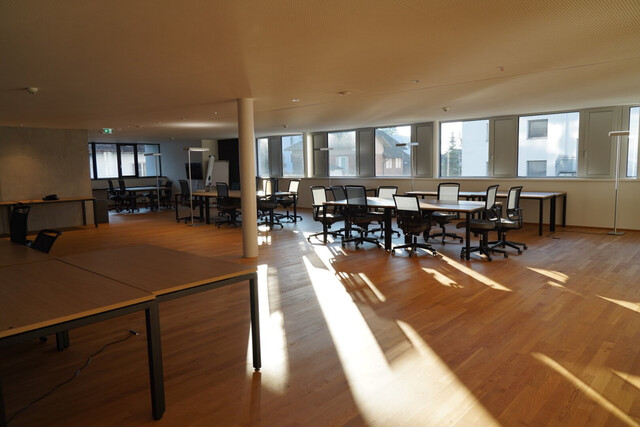 Repräsentative Büro- oder Praxisfläche mit 230 m² oder 90 m²