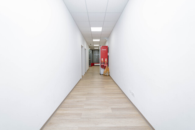 Vielseitige Gewerbefläche mit 269 m² in zentraler Lage