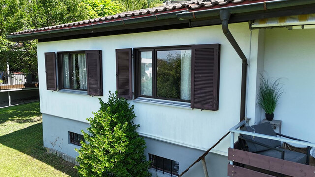 SEEBLICK, SONNENLAGE & ENTWICKLUNGSPOTENZIAL – WOHNHAUS IN LOCHAU