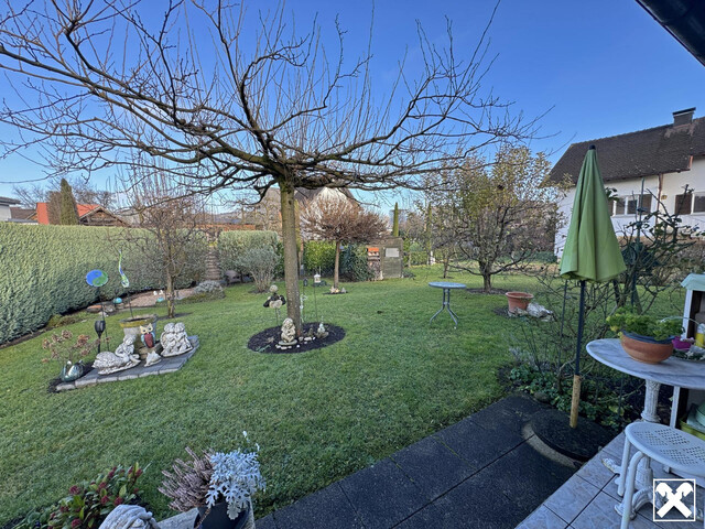 Bungalow mit Garage & schönem Grundstück in Top-Lage